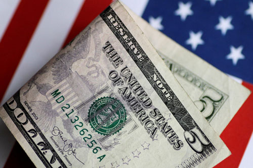 Chỉ trong 1 tháng, ngân sách Mỹ "bốc hơi" 738 tỷ USD vì COVID-19