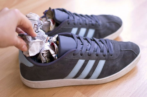 Mẹo khử sạch mùi hôi giày đơn giản, hiệu quả ngay tại nhà