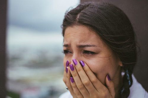 Mẹ chồng "sinh sự" mỗi ngày vì tôi không đưa tiền lương cho bà