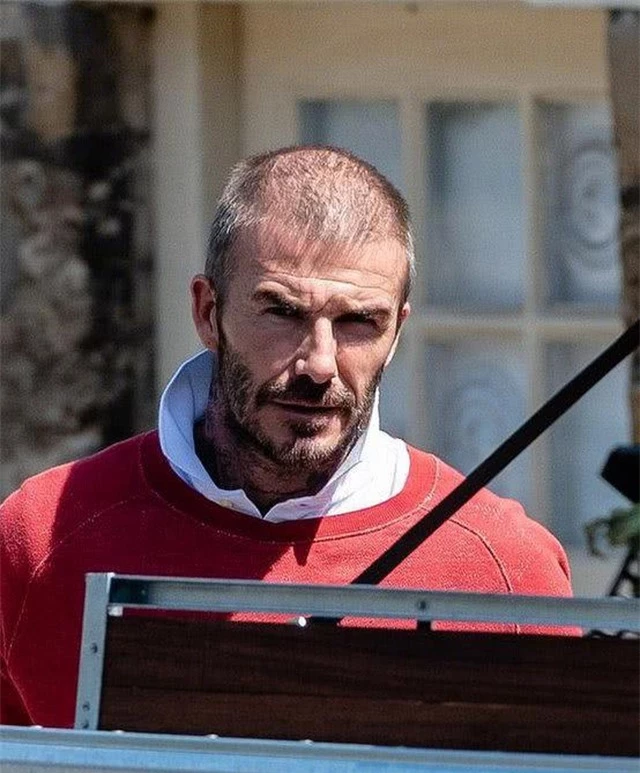 David Beckham đối mặt với chứng rụng tóc và tuổi tác - 3