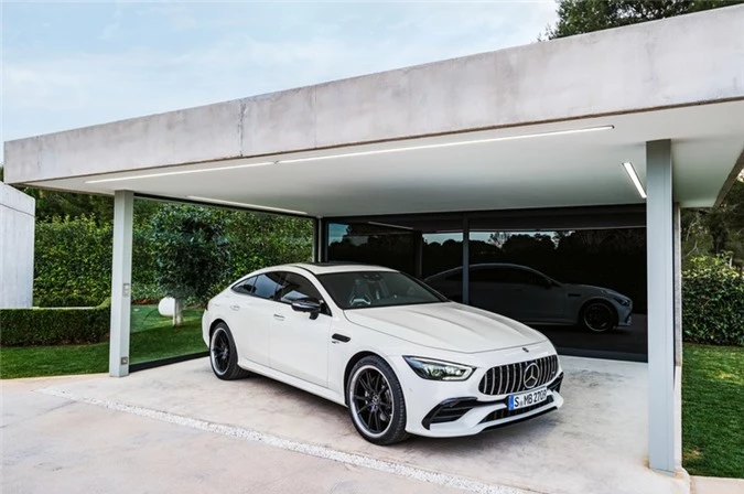 mercedes-benz amg gt 53 4matic+ vua ra mat co gi dac biet? hinh 12