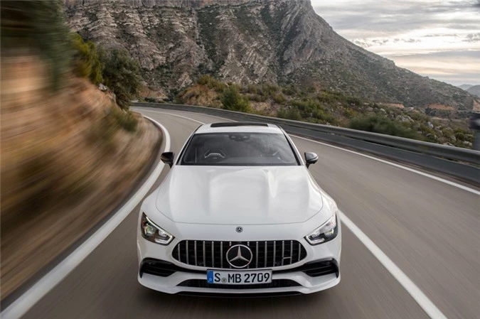 mercedes-benz amg gt 53 4matic+ vua ra mat co gi dac biet? hinh 8