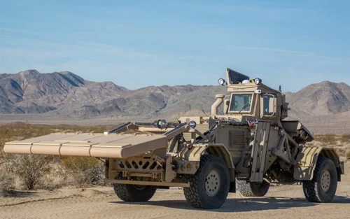 Mỹ đặt hàng thêm "thợ săn IED"