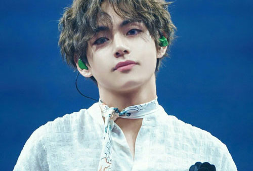 V (BTS) 'đẹp trai nhất thế giới' vẫn bị chê mặt mộc 'tầm thường'