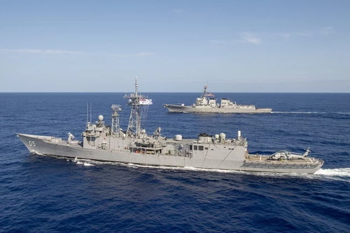 Biên đội tàu Hải quân Mỹ đang tiến về lãnh hải Venezuela. Ảnh: Avia-pro.