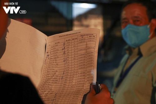 Chợ Long Biên: Tiểu thương phải chi hàng tỷ đồng mua kiot "ma" vị trí đẹp