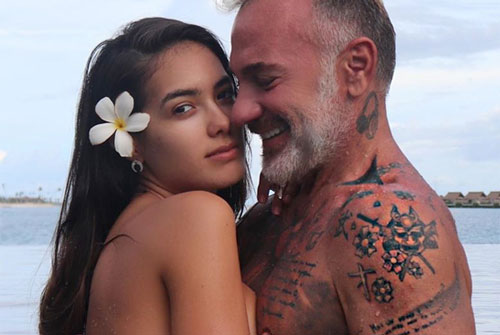 Người mẫu 25 tuổi mang bầu với triệu phú 52 tuổi