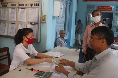 Đề xuất 863 tỷ đồng tiền hỗ trợ COVID-19 cho hộ kinh doanh, người thất nghiệp tại TP.HCM