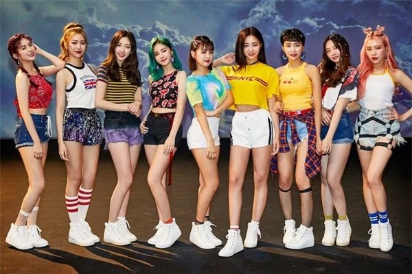 Thành viên MOMOLAND từng tố Nancy và các thành viên gian lận, giả tạo chính thức bị xóa sổ khỏi nhóm, netizen mỉa mai chê cười - Ảnh 7.