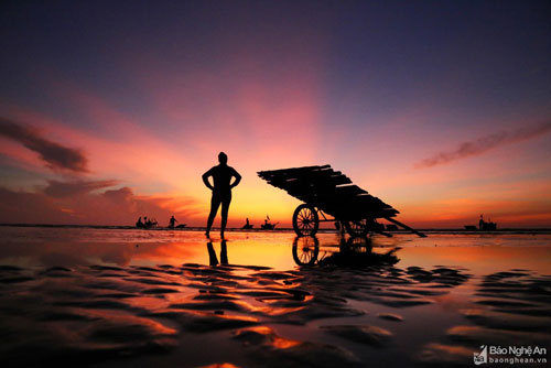 Hình ảnh bình minh tuyệt đẹp trên biển Diễn Châu