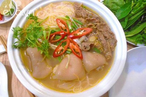 Ngâm móng giò trong nước này 10 phút, đảm bảo khi nấu móng thơm, giòn sần sật, ăn là mê