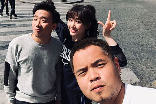 Mạnh Bi từng nghĩ Trấn Thành - Hari Won cố diễn tình cảm