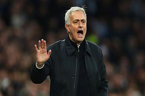 HLV Jose Mourinho 