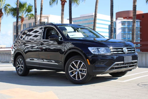 10. Volkswagen Tiguan 2020 (giá khởi điểm: 24.945 USD).