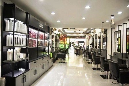 Trao tặng 1.500 phiếu chăm sóc tóc tri ân lực lượng y tế tuyến đầu chống Covid-19