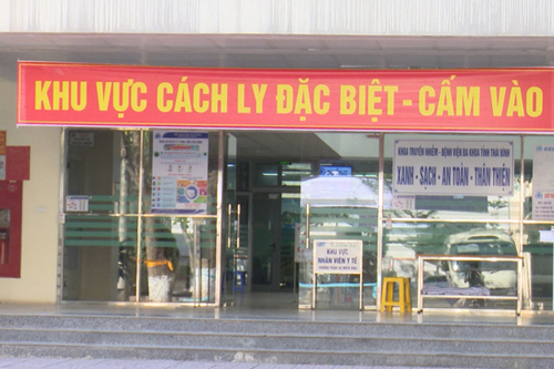 NÓNG: Phát hiện thêm 23 trường hợp dương tính với COVID-19 cùng một chuyến bay về nước