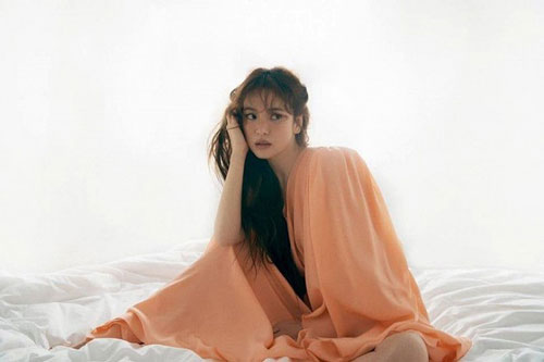 Chỉ thông qua một hình ảnh, Song Hye Kyo cho thấy cô đang hạnh phúc trong tình yêu hậu ly hôn Song Joong Ki?