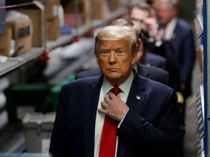 Ông Trump tự tin nói Mỹ sẽ có hàng trăm triệu liều vắc xin Covid-19 vào cuối năm