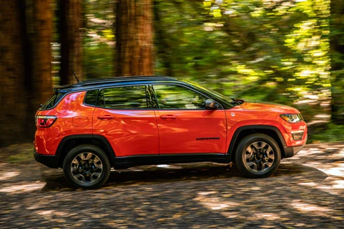 5. Jeep Compass 2020 (giá khởi điểm: 22.280 USD).