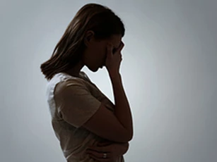 Chồng không dám bảo vệ tôi trước mặt bố mẹ