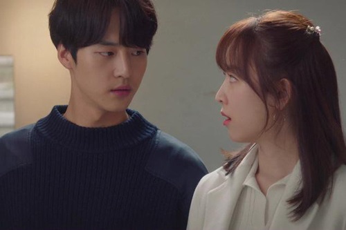 Không cam tâm nhìn em chồng đã ở nhờ còn ham ăn lười làm, chị dâu dùng kế hiểm để trừng trị