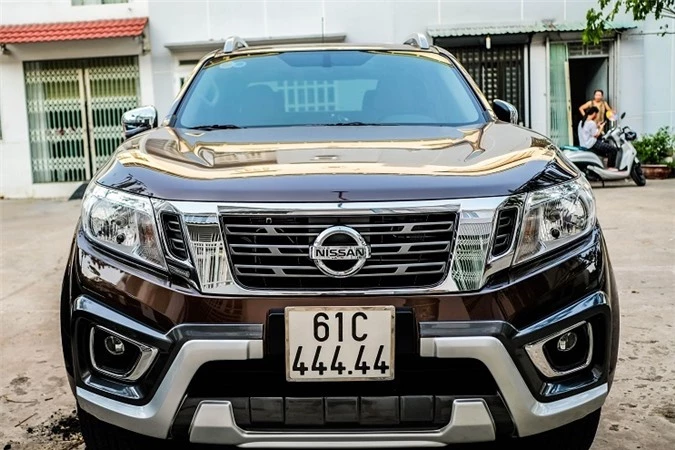 Nissan Navara trúng biển ngũ quý 4, tăng giá gấp đôi, bán 1,5 tỷ đồng