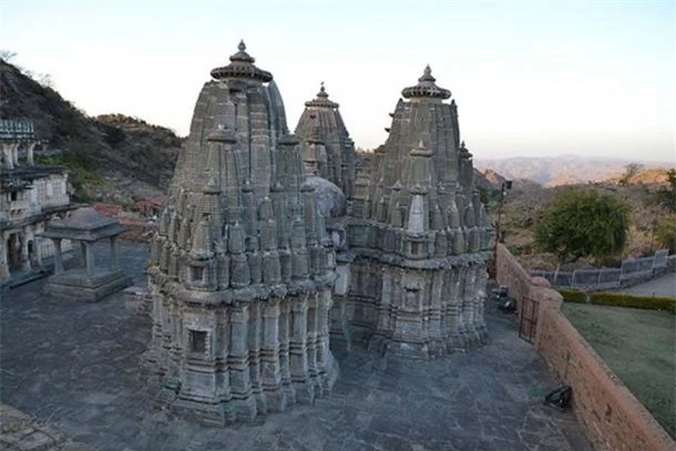 Trường thành Kumbhalgarh: Pháo đài bất khả chiến bại bí ẩn bậc nhất trên thế giới - Ảnh 2.