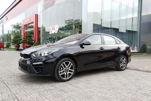 Kia Cerato. Ảnh: Nhật Tảo.