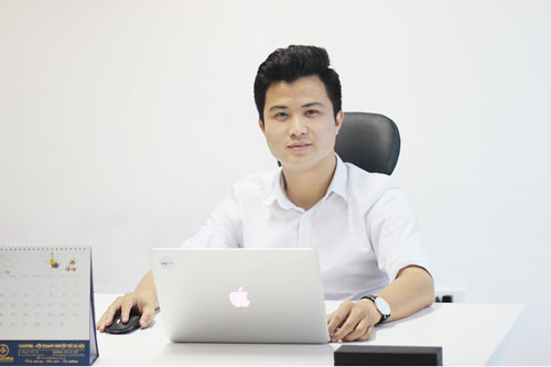 CEO TOPCV Trần Trung Hiếu: Sếp hãy đánh giá nhân sự qua hiệu quả công việc, chứ đừng chỉ chăm chăm giám sát nhân viên