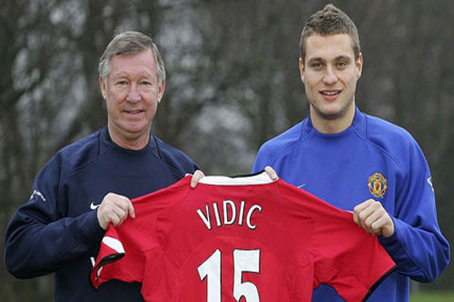 Nemanja Vidic - "bức tường thép" của M.U