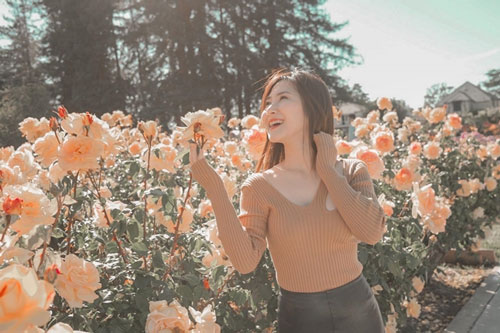 Hương Tràm đón sinh nhật tại Mỹ