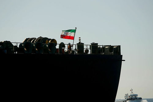 Thực hư Iran gửi năm tàu ​​chở dầu đến Venezuela giữa phong tỏa kinh tế Mỹ