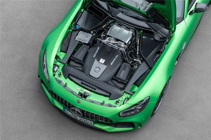 anh chi tiet mercedes-amg gt r gia hon 11 ty dong tai viet nam hinh 12