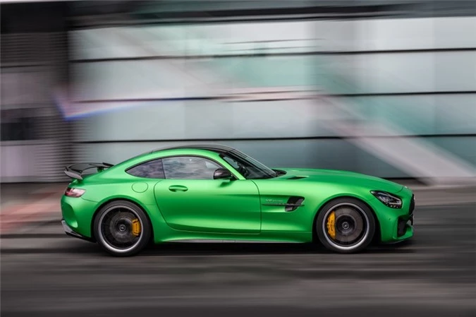 anh chi tiet mercedes-amg gt r gia hon 11 ty dong tai viet nam hinh 14