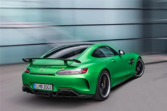 anh chi tiet mercedes-amg gt r gia hon 11 ty dong tai viet nam hinh 2