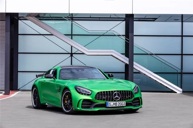 anh chi tiet mercedes-amg gt r gia hon 11 ty dong tai viet nam hinh 5