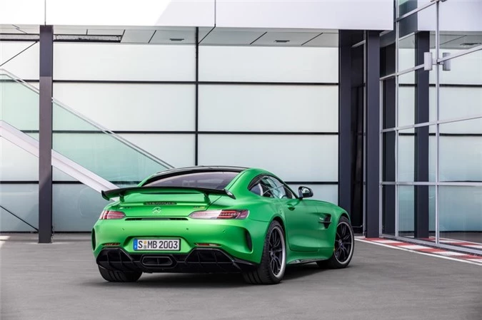 anh chi tiet mercedes-amg gt r gia hon 11 ty dong tai viet nam hinh 7
