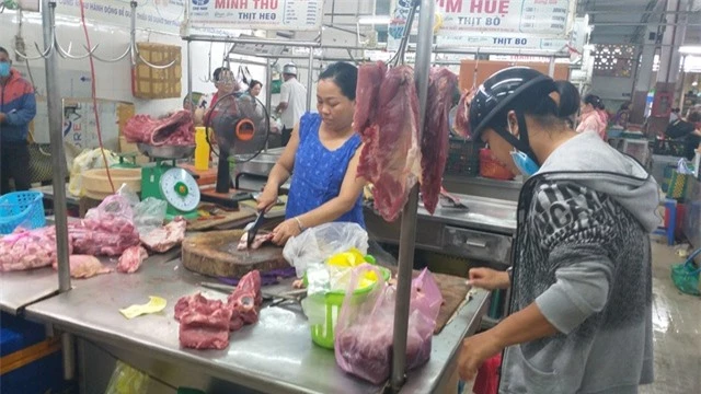 Dân Đà Nẵng không chuộng thịt heo nhập, giá tại chợ vẫn neo ở mức rất cao - 4