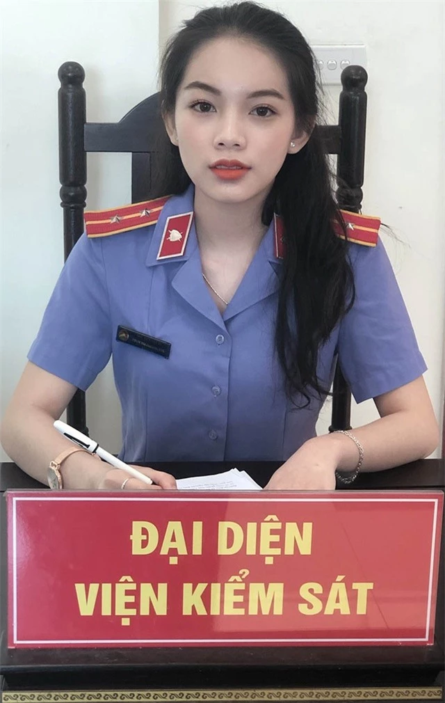 Nữ sinh Học viện Tòa án mơ ước trở thành người “cầm cân nảy mực” - 2