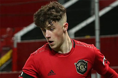 Sao trẻ M.U tiếp bước cha ký hợp đồng chuyên nghiệp với Quỷ đỏ