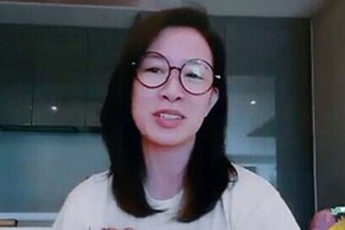 Xa Thi Mạn sợ làm mẹ khi đã già