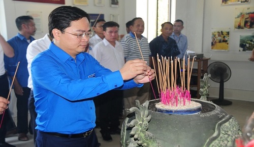 Hành trình “Tôi yêu Tổ quốc tôi” đến Huế với nhiều hoạt động ý nghĩa