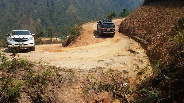 Đường vào bản Sàng Mà Pho, Sin Suối Hồ, Phong Thổ, Lai Châu.