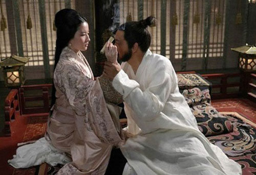 Dù khét tiếng toan tính, đa nghi, ít ai biết Tào Tháo suýt mất cơ đồ vì 2 người phụ nữ này