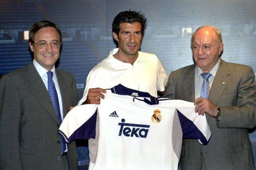 2. Luis Figo (Barca bán cho Real Madrid năm 2000, với giá 62 triệu euro).