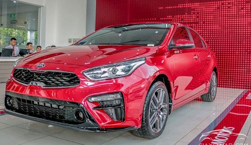 Kia Cerato bứt phá chiếm vị trí số 1 doanh số bán ra phân khúc xe hạng C tháng 4