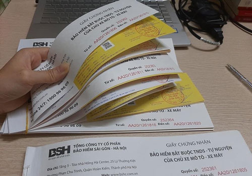 'Dân bán bảo hiểm' xe máy, ô tô thắng lớn, phát tài sau một đêm