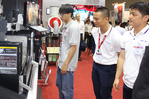 Tạo đà số hóa kênh phân phối hàng Việt