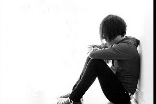 Dòng nhật kí đẫm nước mắt của đứa trẻ bị “cô đơn” trong gia đình mình