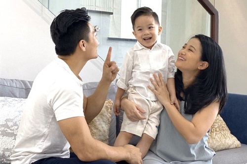 Những việc đơn giản khiến con hạnh phúc mà cha mẹ nào cũng làm được